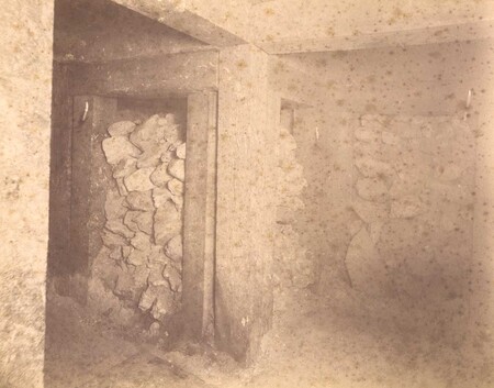 Showing waste filling between timbers 25 ft. From ore breast.  Ore 25 ft. Mountain Consolidated Mine 400 ft. level East